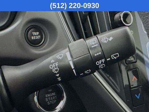 Used 2025 Subaru Crosstrek 2.0i Premium image 14