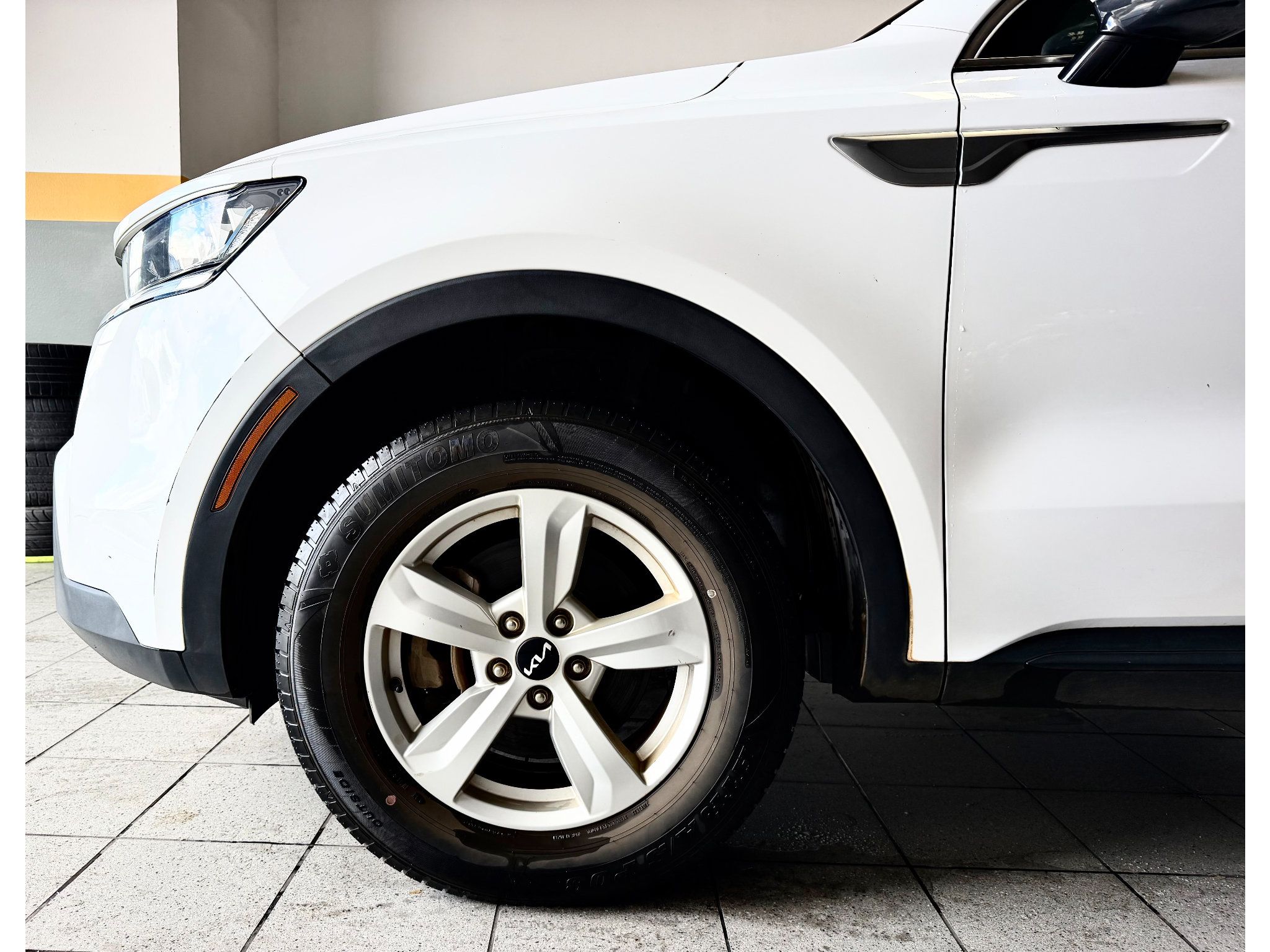 Used 2022 Kia Sorento LX AWD/4WD image 12