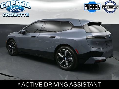 Used 2023 BMW iX xDrive50 w/ Sport Package AWD/4WD image 5