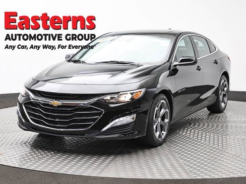 Used 2024 Chevrolet Malibu LT FWD image 1