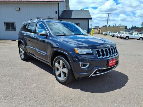 Used 2015 Jeep Grand Cherokee Overland w/ Advanced Technology Group AWD/4WD image 8