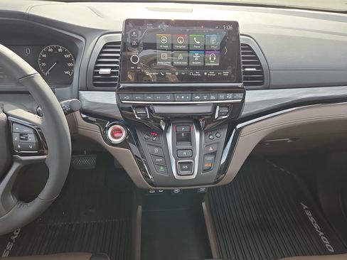 New 2026 Honda Odyssey Elite image 25