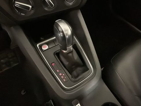 Used 2017 Volkswagen Jetta SE FWD image 20