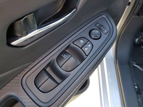 New 2025 Nissan Versa SV w/ Trunk Package image 26