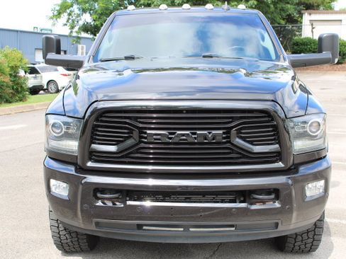 Used 2018 RAM 2500 Laramie w/ Sport Appearance Group AWD/4WD image 4