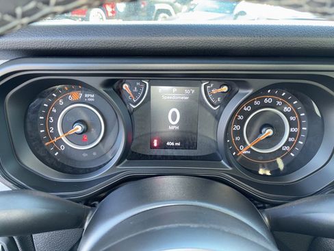 Used 2025 Jeep Wrangler Sport image 16