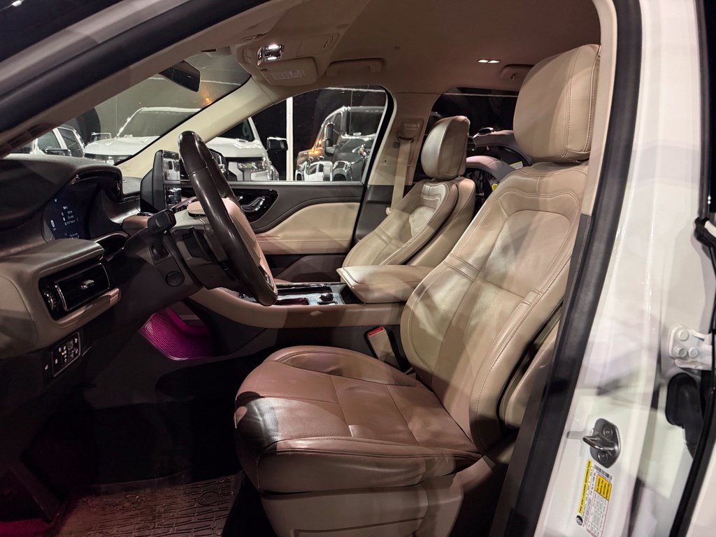 Used 2020 Lincoln Aviator Reserve w/ Elements Package Plus AWD/4WD image 15