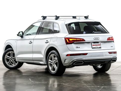 Used 2025 Audi Q5 e Premium Plus w/ Premium Plus Package image 13
