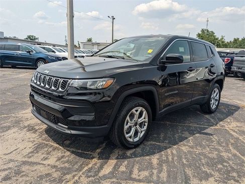 New 2025 Jeep Compass Sport image 8