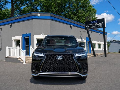 Used 2023 Lexus LX 600 F Sport AWD/4WD image 2