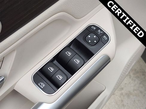 Certified 2025 Mercedes-Benz GLA 250 image 23