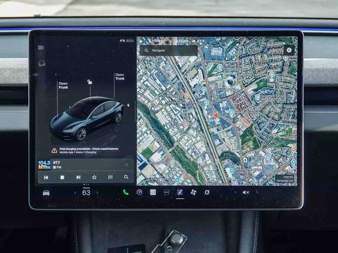 Used 2024 Tesla Model 3 Standard Range image 12