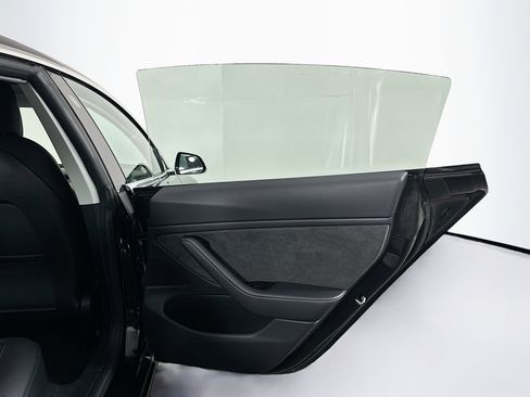 Used 2018 Tesla Model 3 Long Range image 30