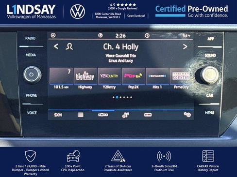 Used 2023 Volkswagen Taos SE w/ Panoramic Sunroof Package image 14