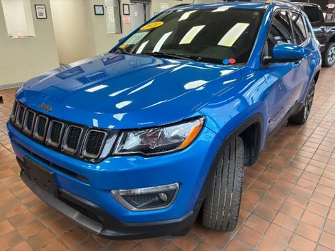 Used 2021 Jeep Compass Latitude image 4