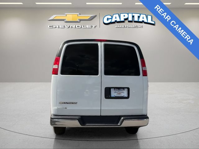 Used 2022 Chevrolet Express 2500 Extended w/ Driver Convenience Package RWD image 5
