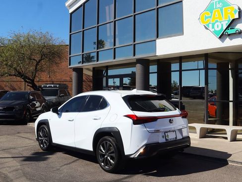 Used 2019 Lexus UX 200 F Sport w/ F Sport Premium Package image 9
