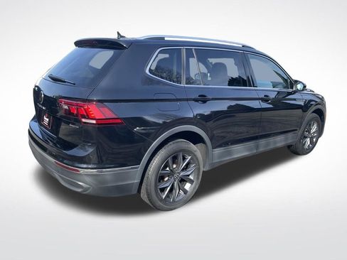 Certified 2022 Volkswagen Tiguan SE AWD/4WD image 5