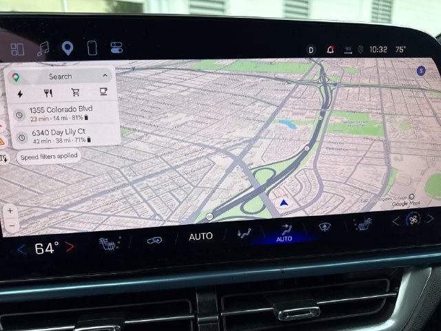 Used 2024 Chevrolet Equinox EV LT FWD image 20