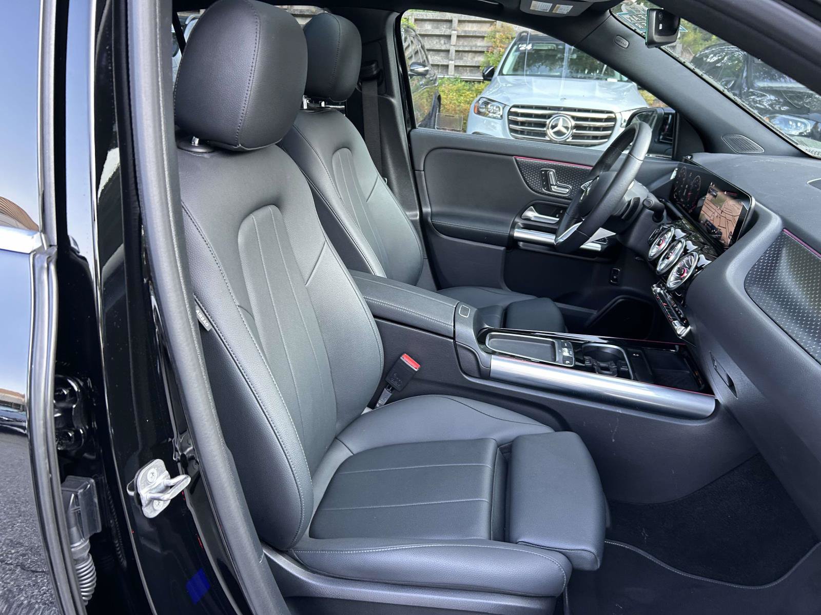 Certified 2025 Mercedes-Benz GLA 250 image 50