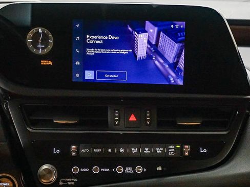 Used 2024 Lexus ES 300h w/ Premium Package image 15