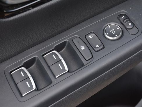 Used 2023 Honda CR-V EX-L image 10
