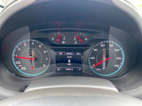 Used 2018 Chevrolet Malibu LS FWD image 14
