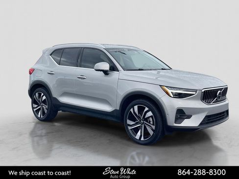 Certified 2023 Volvo XC40 B5 Ultimate w/ Climate Package image 1