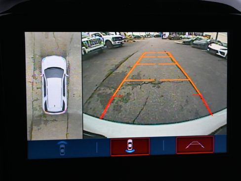 Used 2019 Chevrolet Traverse LT w/ LT Premium Package image 26