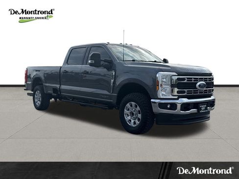 Used 2024 Ford F250 XLT AWD/4WD image 3