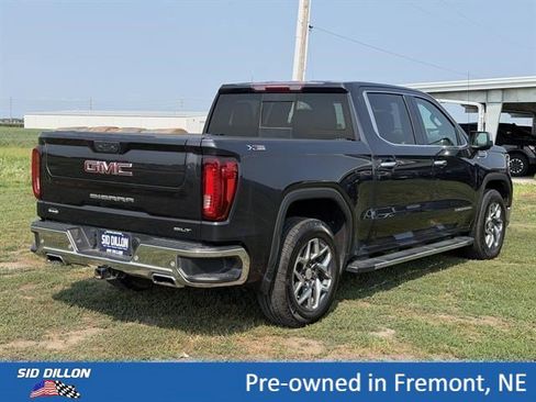 Certified 2022 GMC Sierra 1500 SLT w/ SLT Premium Plus Package AWD/4WD image 4