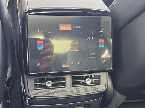 Used 2026 Cadillac Vistiq Sport AWD/4WD image 19