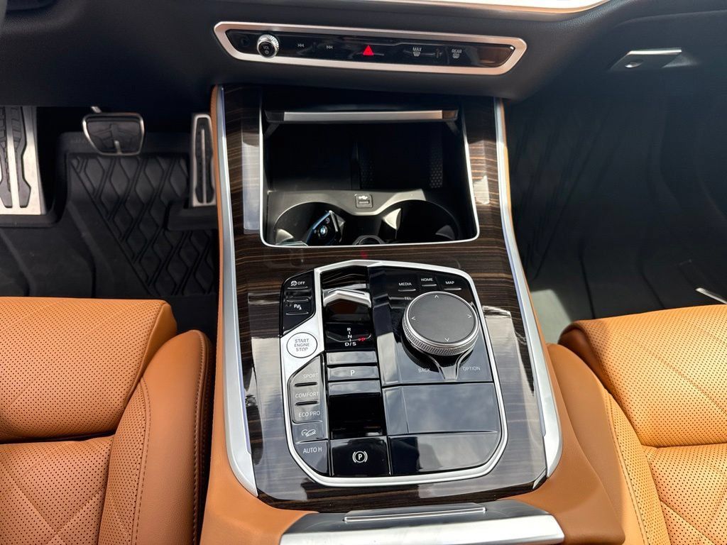 Certified 2024 BMW X5 xDrive40i w/ M Sport Package AWD/4WD image 20