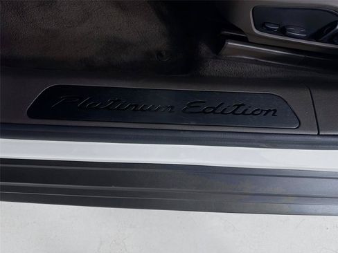 Used 2023 Porsche Panamera 4 Platinum Edition AWD/4WD image 10