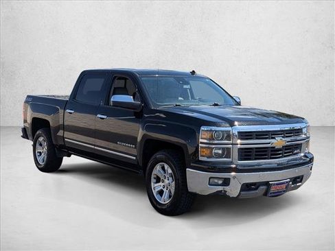 Used 2014 Chevrolet Silverado 1500 LTZ Z71 w/ LTZ Plus Package AWD/4WD image 3