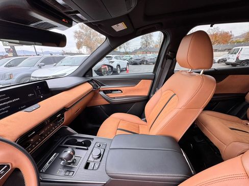 Used 2025 MAZDA CX-70 3.3 Turbo S w/ Premium Plus image 12