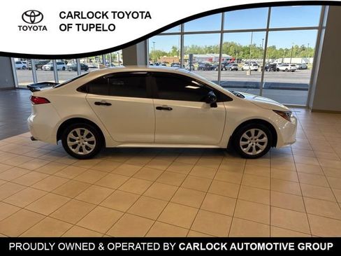 Used 2026 Toyota Corolla LE FWD image 9