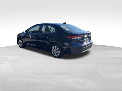 Used 2024 Toyota Corolla LE FWD image 4