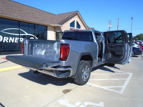 Used 2025 GMC Sierra 1500 SLT image 22