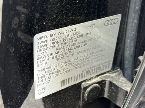 New 2025 Audi Q5 Premium image 25