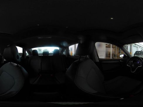 Used 2025 Volkswagen Jetta SE image 42