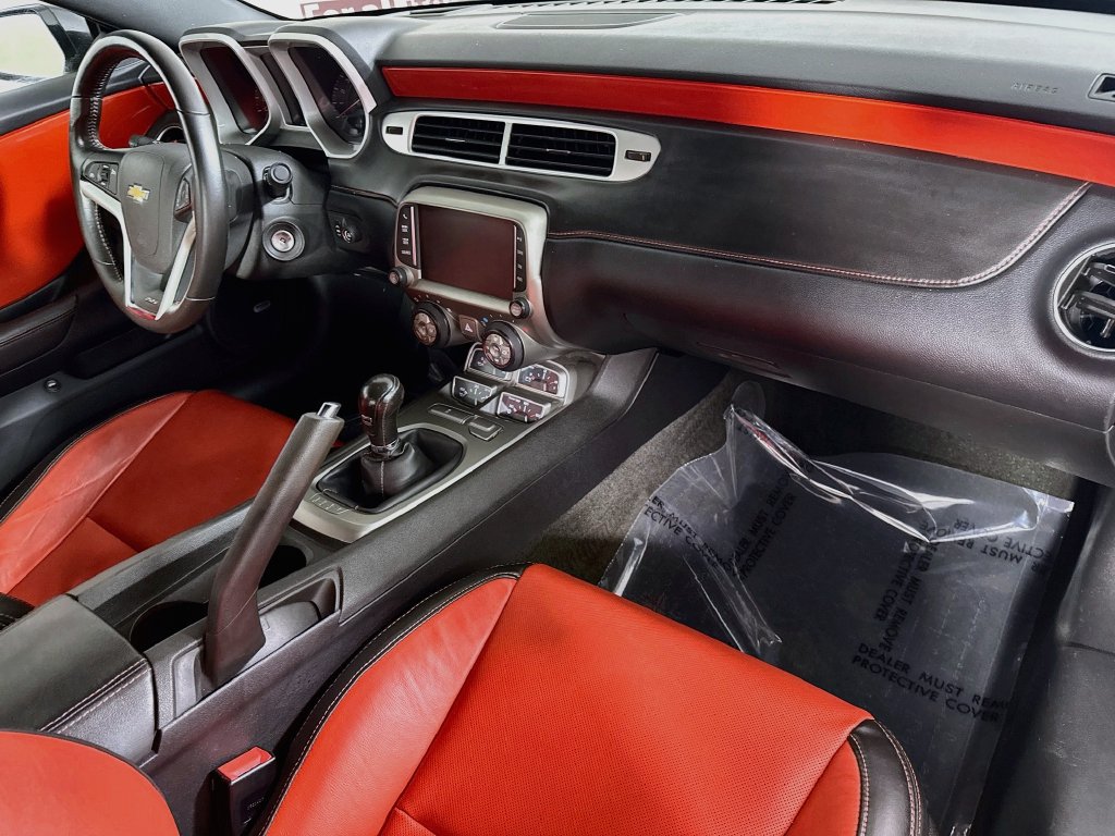 Used 2014 Chevrolet Camaro SS w/ RS Package RWD image 31