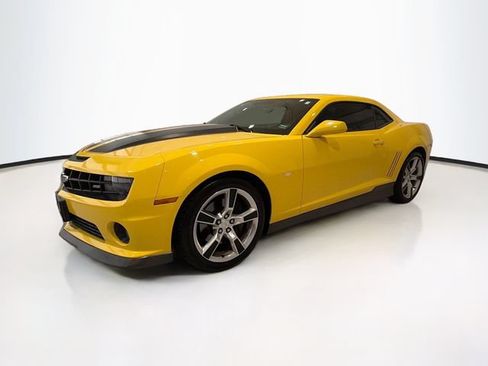 Used 2010 Chevrolet Camaro SS w/ LPO, Ground Effects Package RWD image 3
