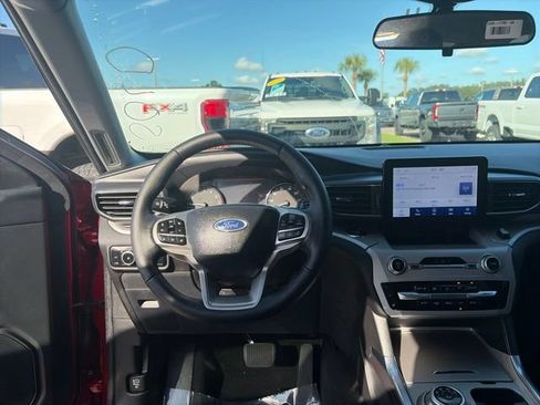 Used 2024 Ford Explorer XLT w/ Equipment Group 202A RWD image 11