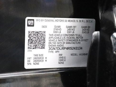 Certified 2024 Chevrolet Equinox EV LT FWD image 38
