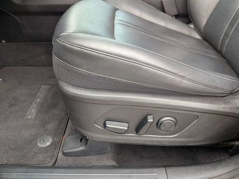 Used 2023 Kia Sorento SX FWD image 16