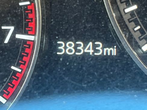 Used 2019 MAZDA MAZDA3 AWD Hatchback w/ Premium Pkg image 8