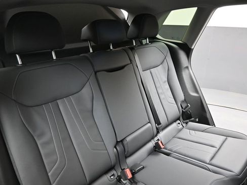 New 2026 Audi Q3 quattro 2.0T AWD/4WD image 17