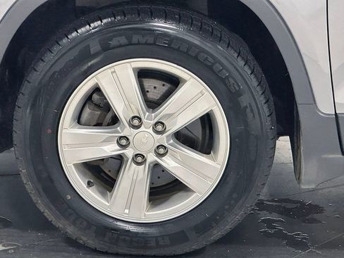 Used 2020 Chevrolet Trax LS FWD image 35