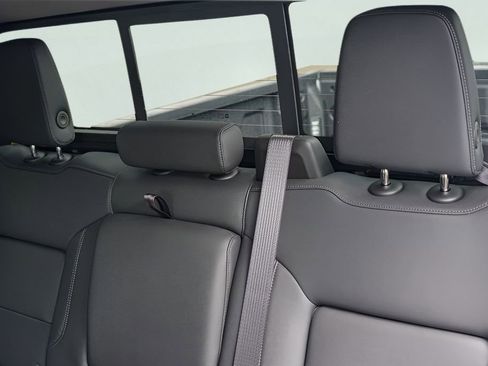 New 2026 GMC Sierra 1500 Elevation w/ Elevation Premium Package AWD/4WD image 21